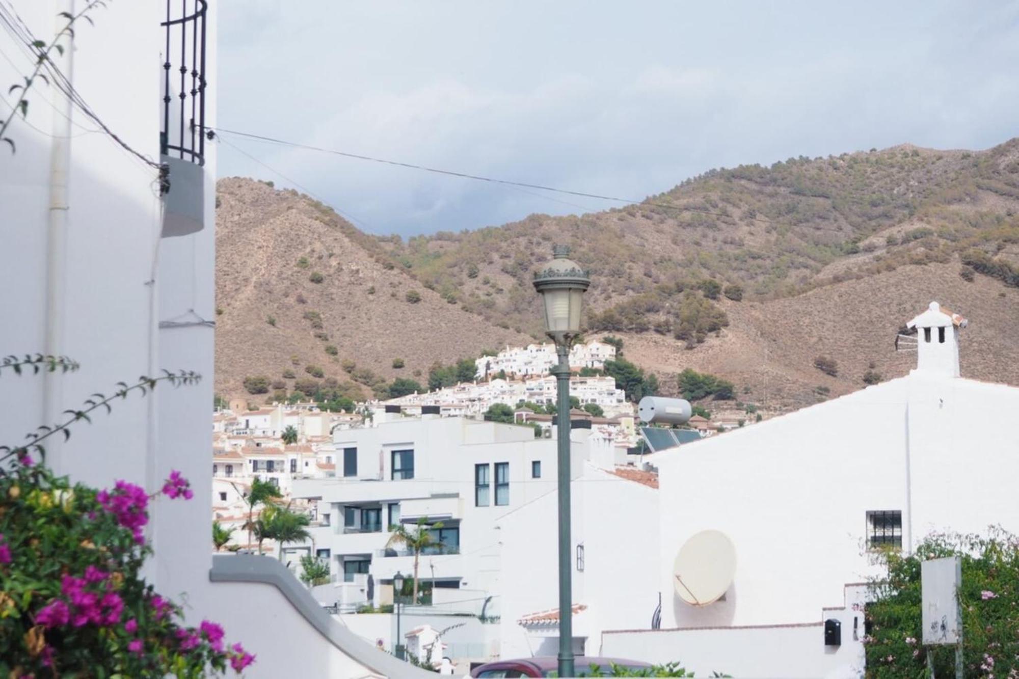 Stylish Villa Private Pool Ideal For Large Family Nerja Exterior photo
